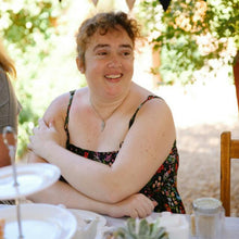 Load image into Gallery viewer, Wags and Purrs Pet Behaviourist