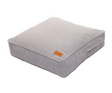 Load image into Gallery viewer, Wagworld Snug Pillow Pet Bed
